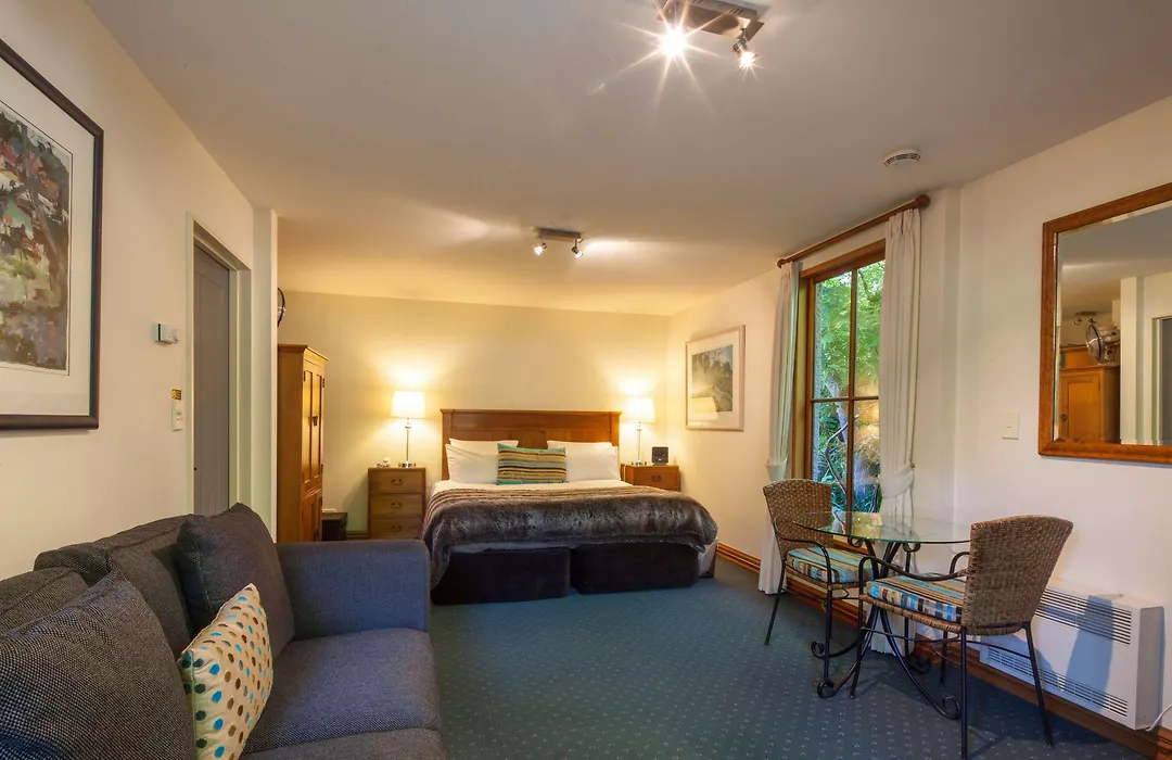 Arrowtown House Boutique Hotel-1