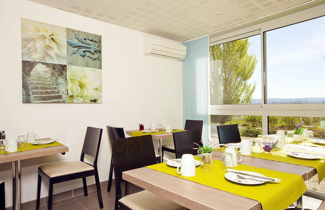 Apparthotel Séjours&Affaires Manosque-1