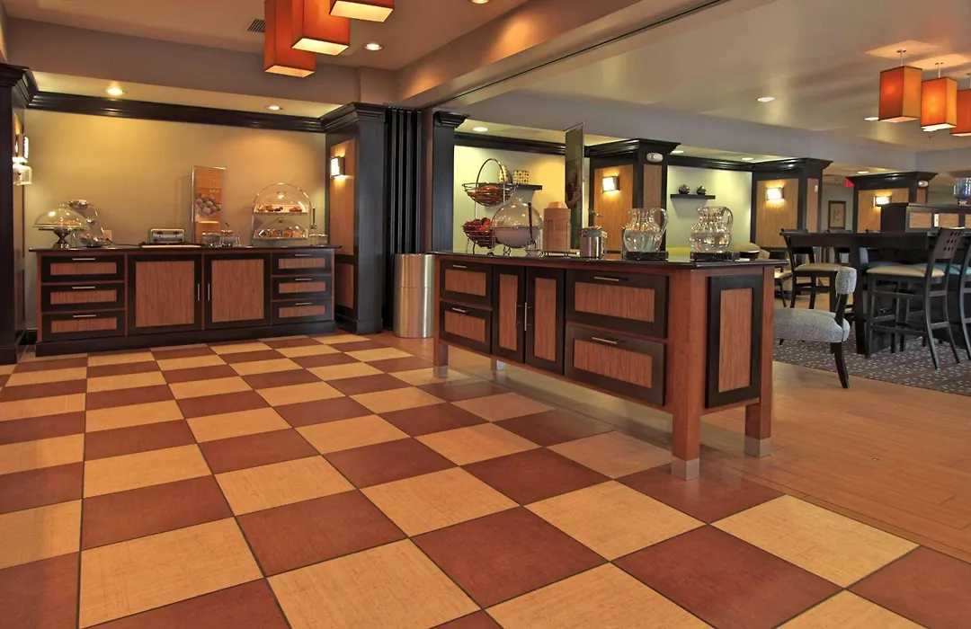 Hampton Inn Defiance-1