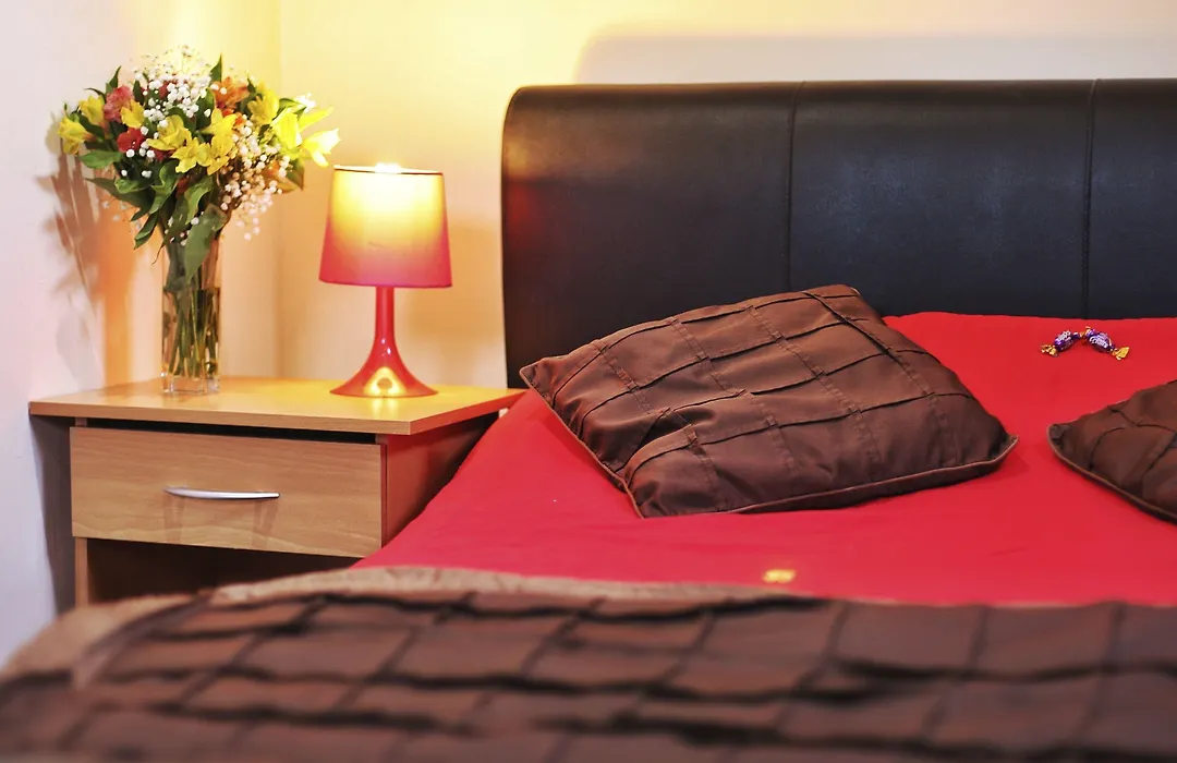 Beaconsfield Hotel-1