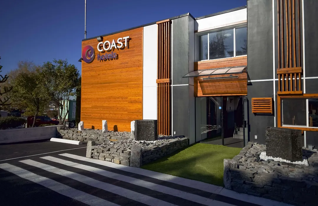 Coast Metro Vancouver Hotel-1