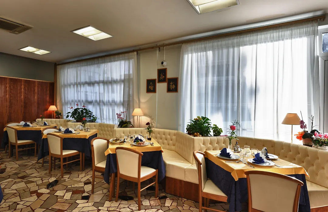 Hotel Mimosa-1