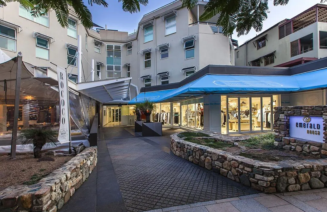 Emerald Noosa-1