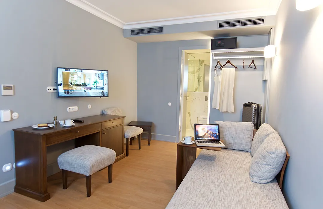 Aenos Hotel-1