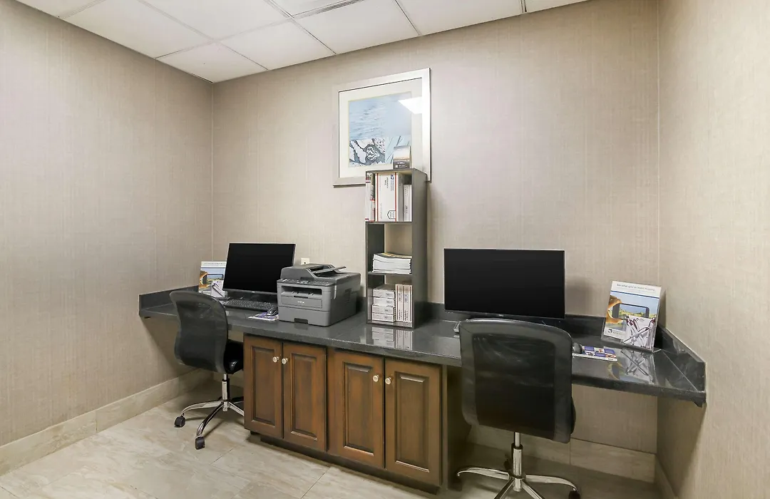 Best Western Plus Brunswick Inn & Suites-1
