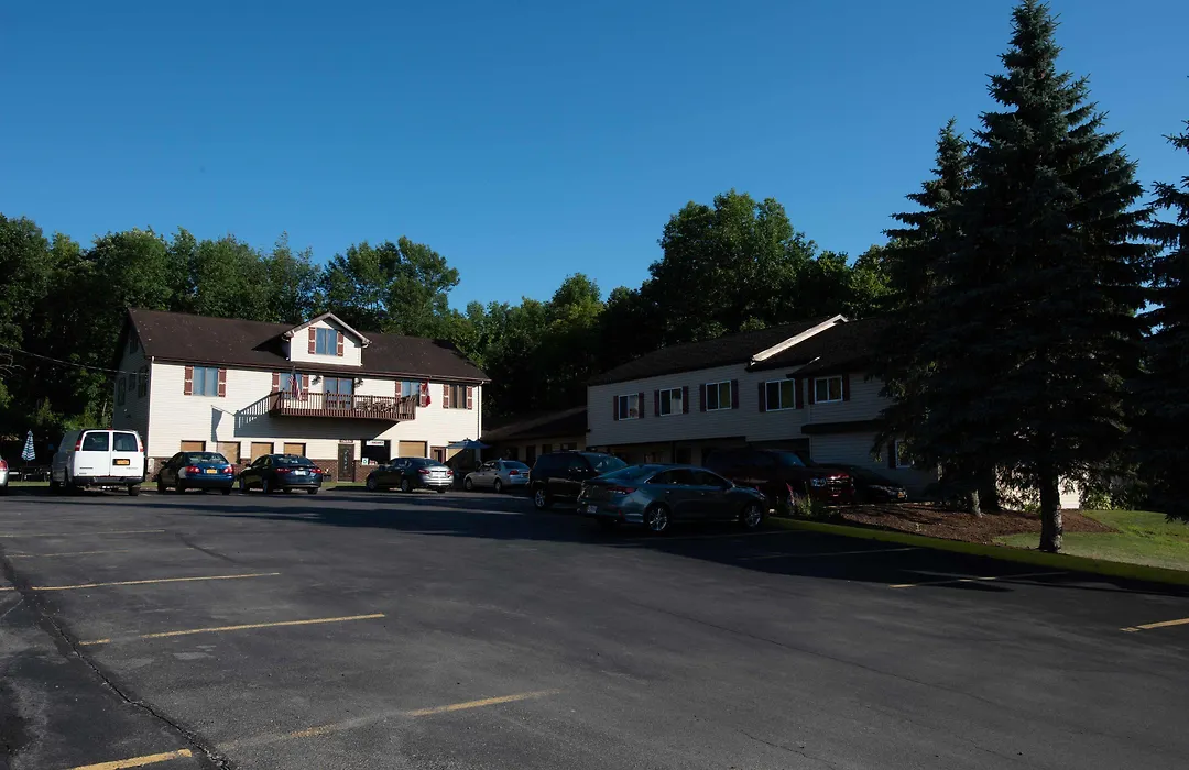 Blue Spruce Motel-1