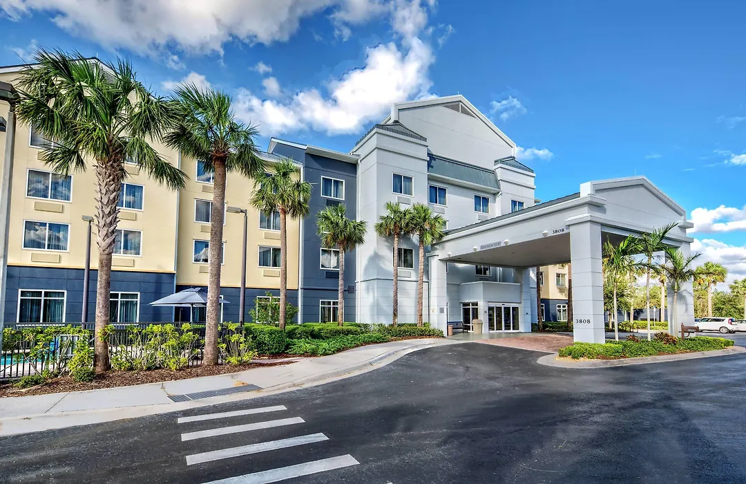 Fairfield Inn And Suites By Marriott Naples-1