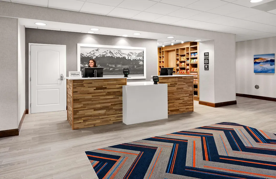 Hampton Inn & Suites Fairbanks-1