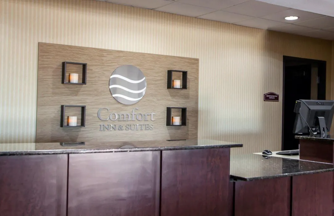 Comfort Inn & Suites Harrisonville-1