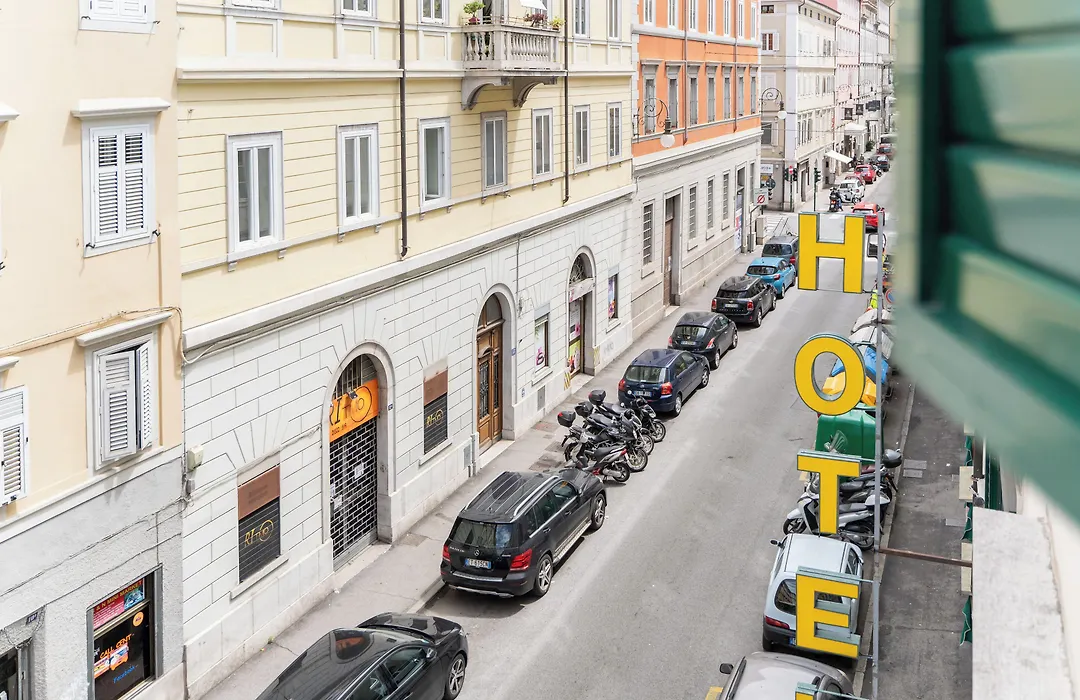 Hotel Italia-1