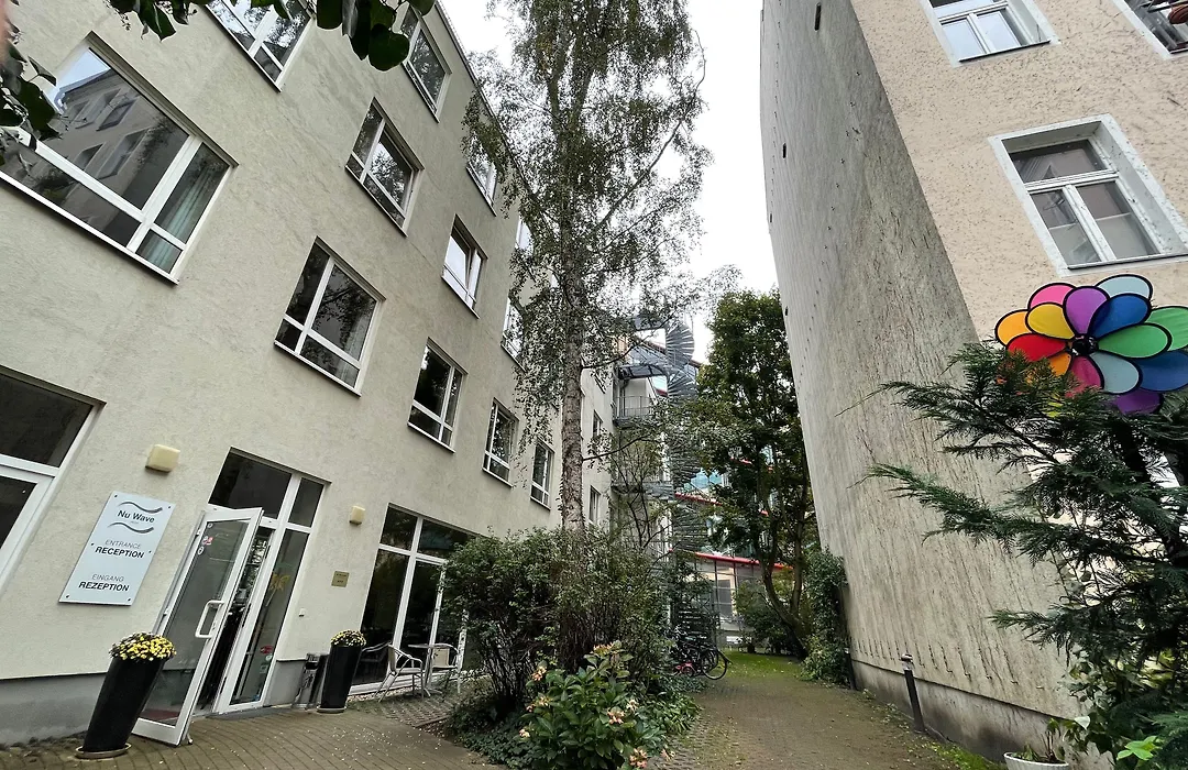 Nu Wave Hotel Berlin - Digital Check-In-1