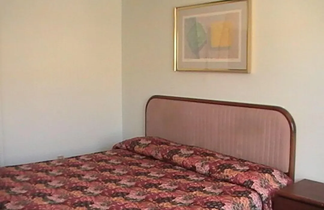 Hometown Inn Galion-1