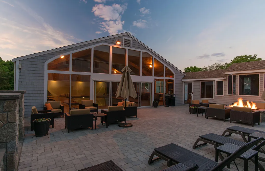 Rockport Inn And Suites-1