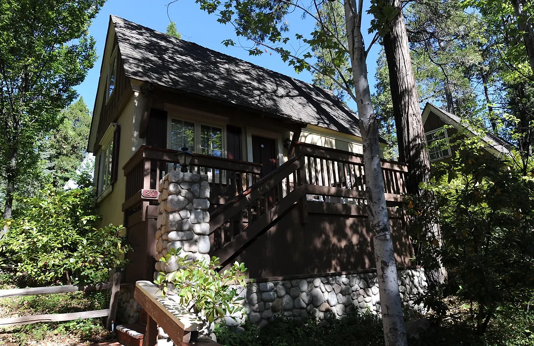 Saddleback Inn At Lake Arrowhead-1