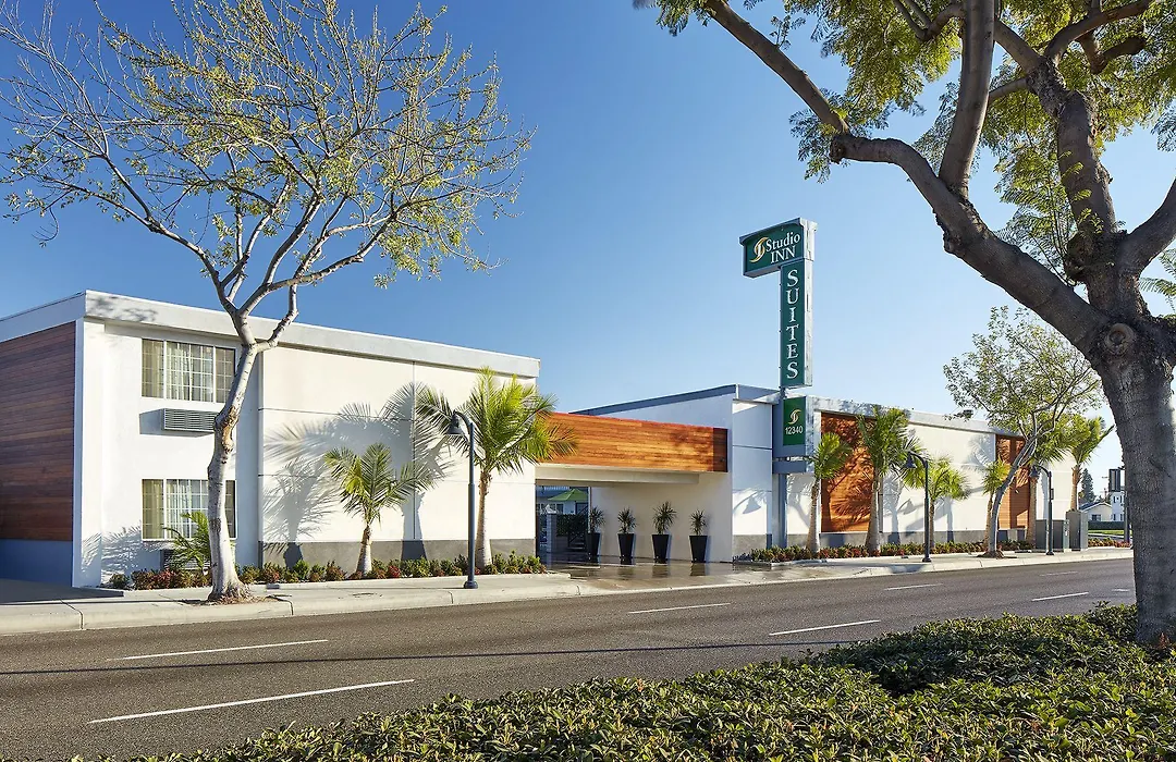 Studio Inn & Suites At Promenade Downey-1