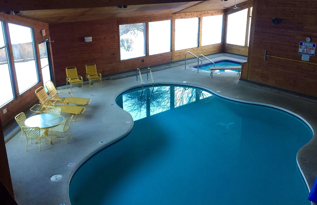 Cedar Motor Inn-1