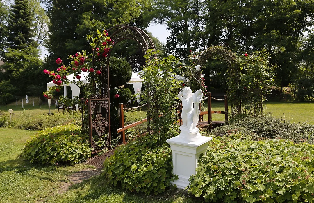 The Lakeside - Burghotel Zu Strausberg-1