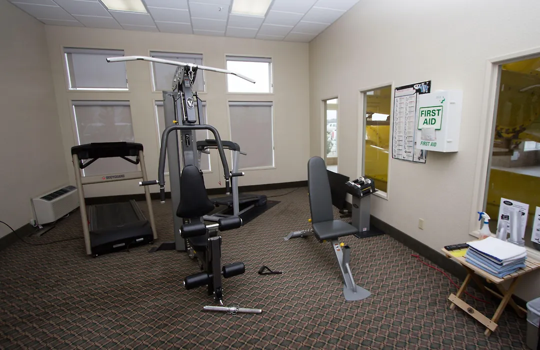 Service Plus Inns & Suites Drayton Valley-1