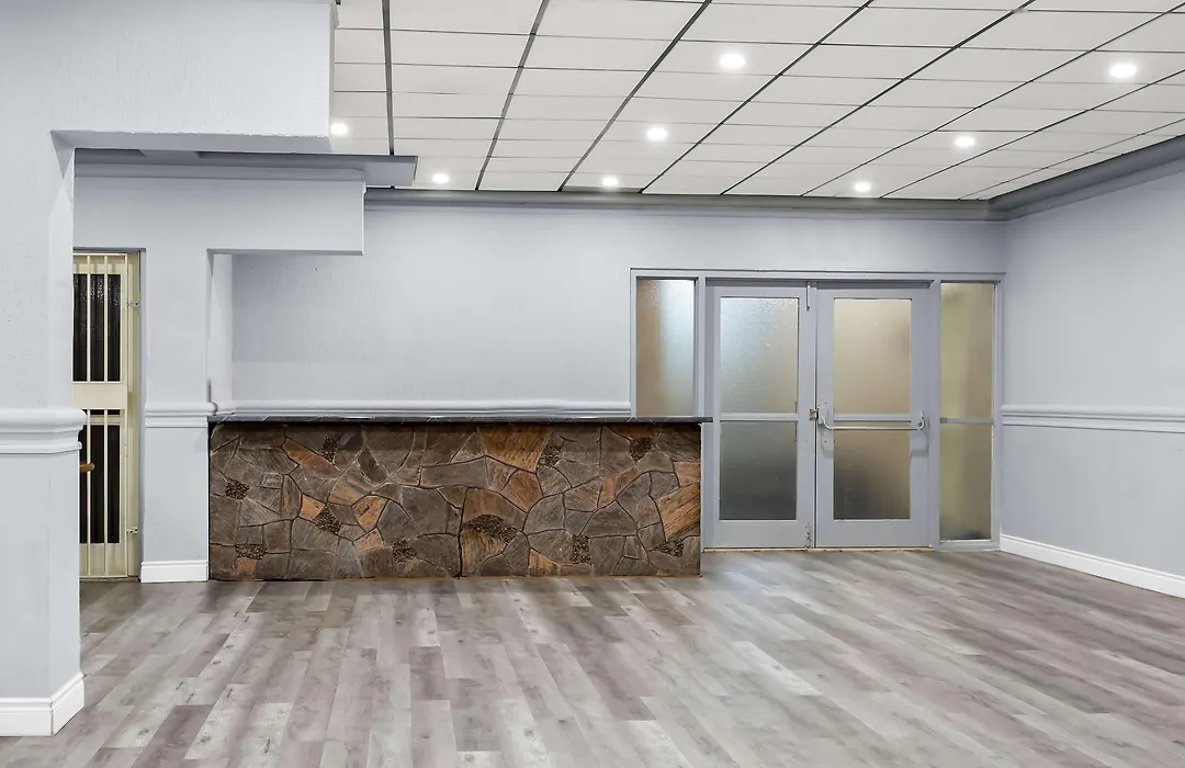 Surestay Plus By Best Western Windsor-1