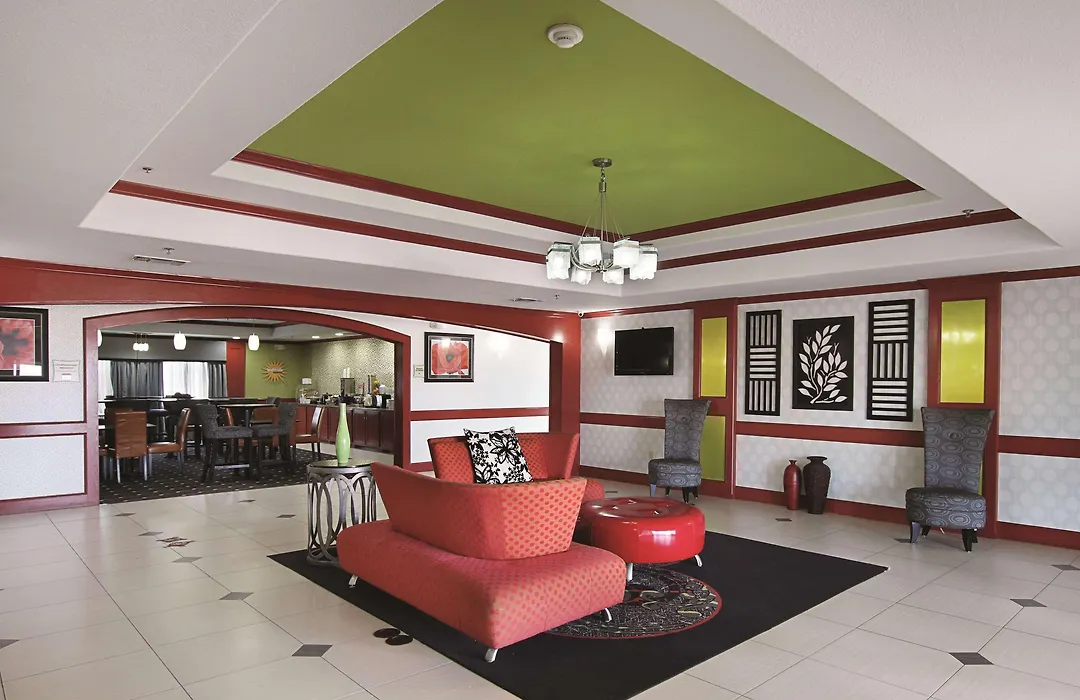 La Quinta Inn & Suites By Wyndham South Dallas - Hutchins-1