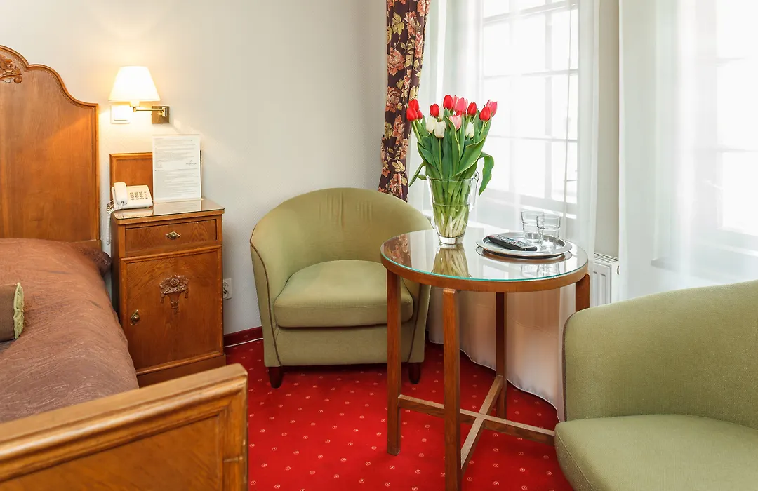 Hotel Czarna Roza-1