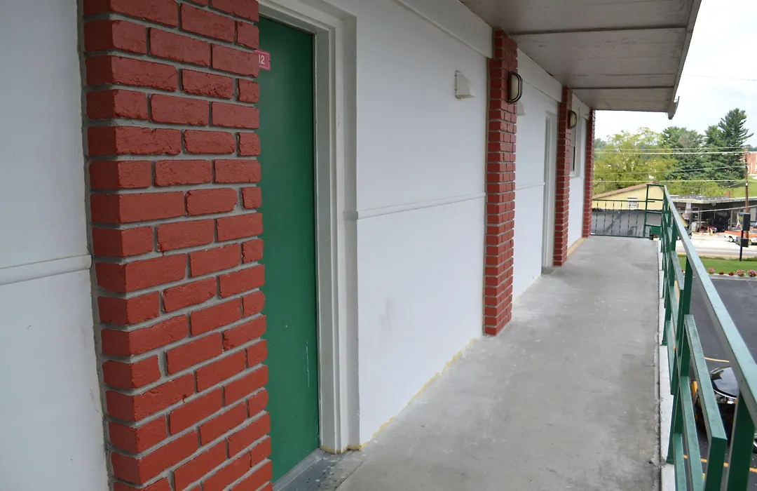 Budget Inn Christiansburg-1