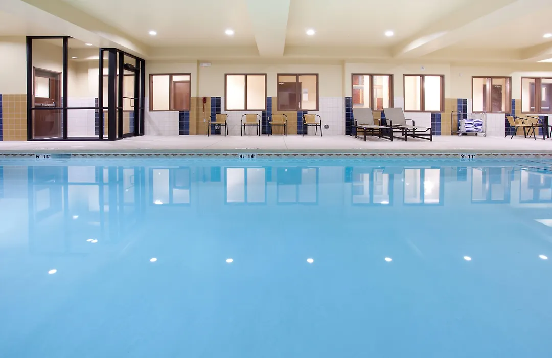 Holiday Inn Express Hotel & Suites Lamar By Ihg-1