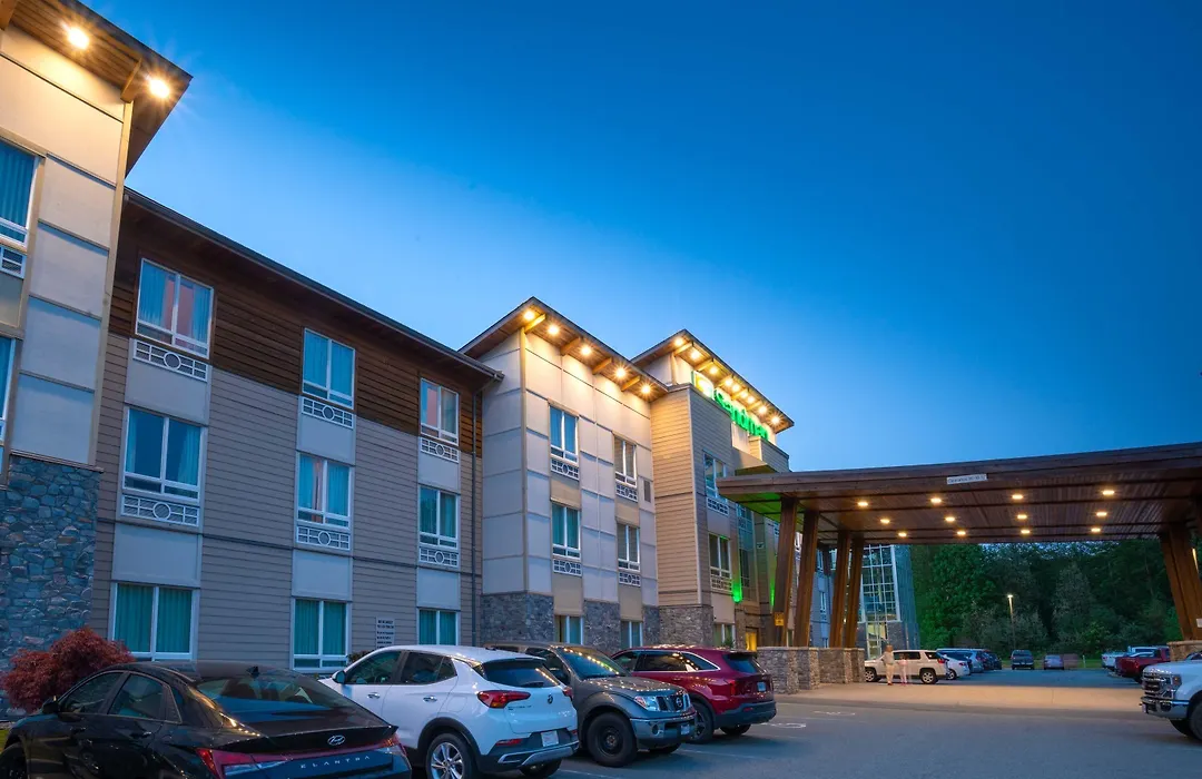 Sandman Hotel And Suites Squamish-1