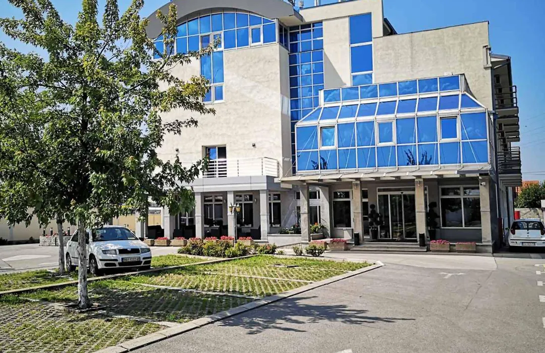 Hotel Elegance-1