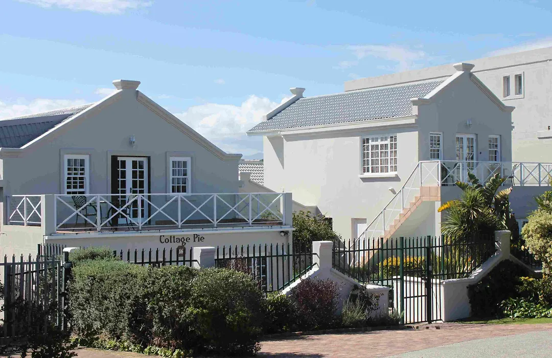The Robberg Beach Lodge - Lion Roars Hotels & Lodges-1