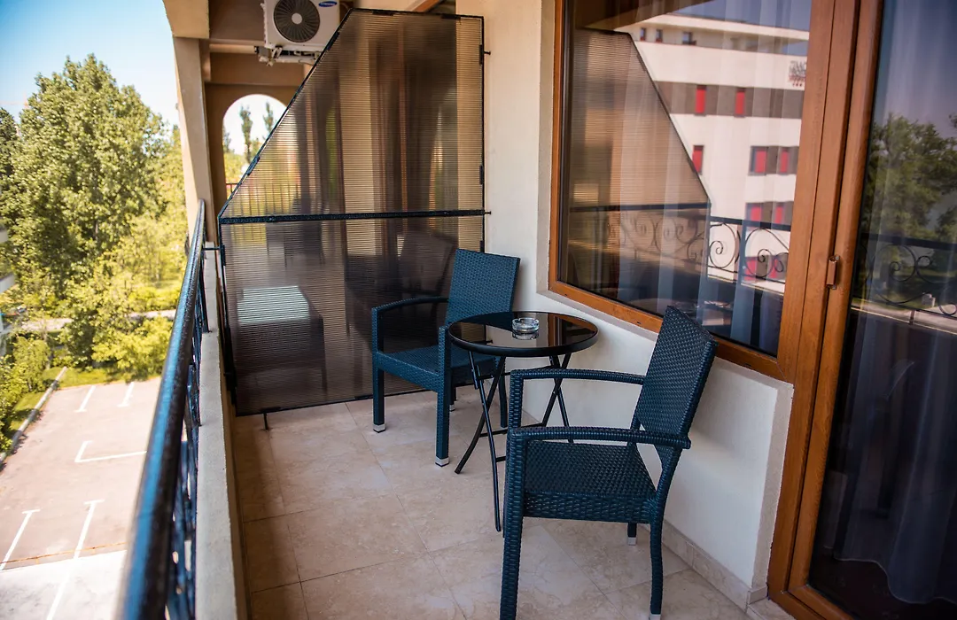 Richmond Hotel-1