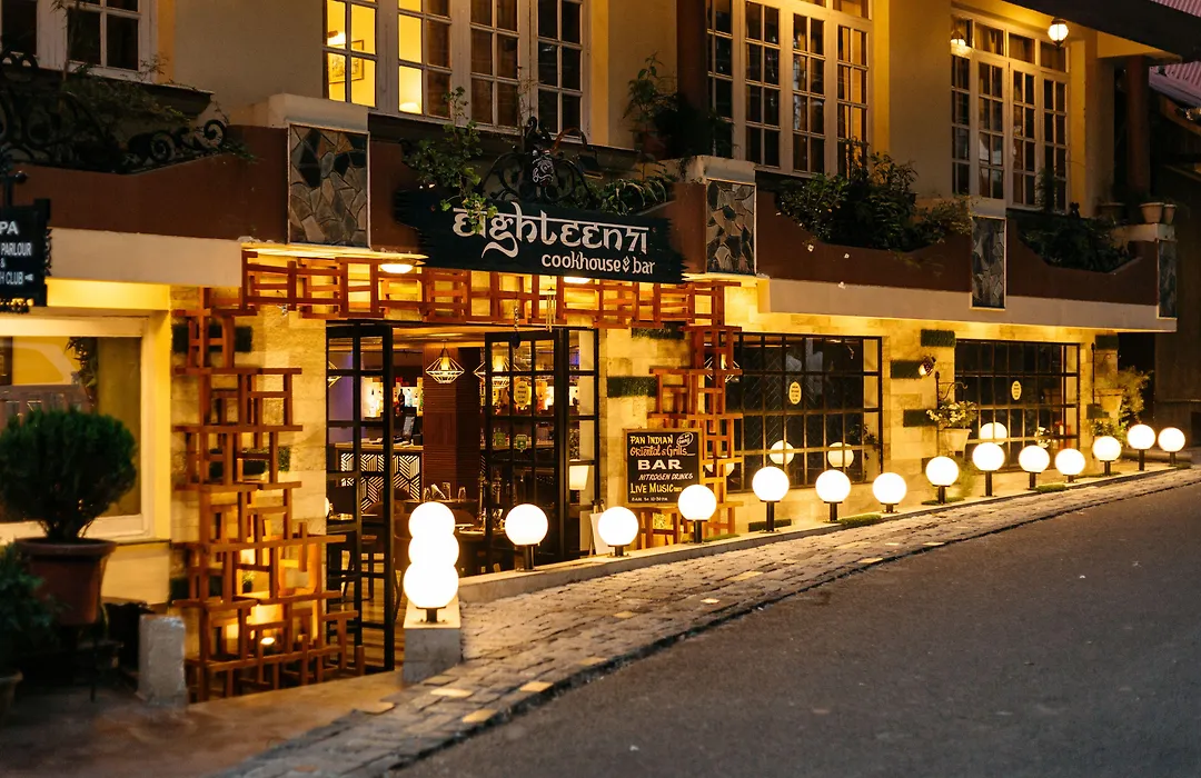 Hotel Willow Banks, Mall Road Shimla-1