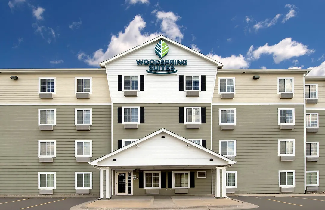 Woodspring Suites Council Bluffs-1