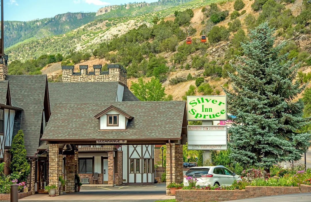 Silver Spruce Inn-1