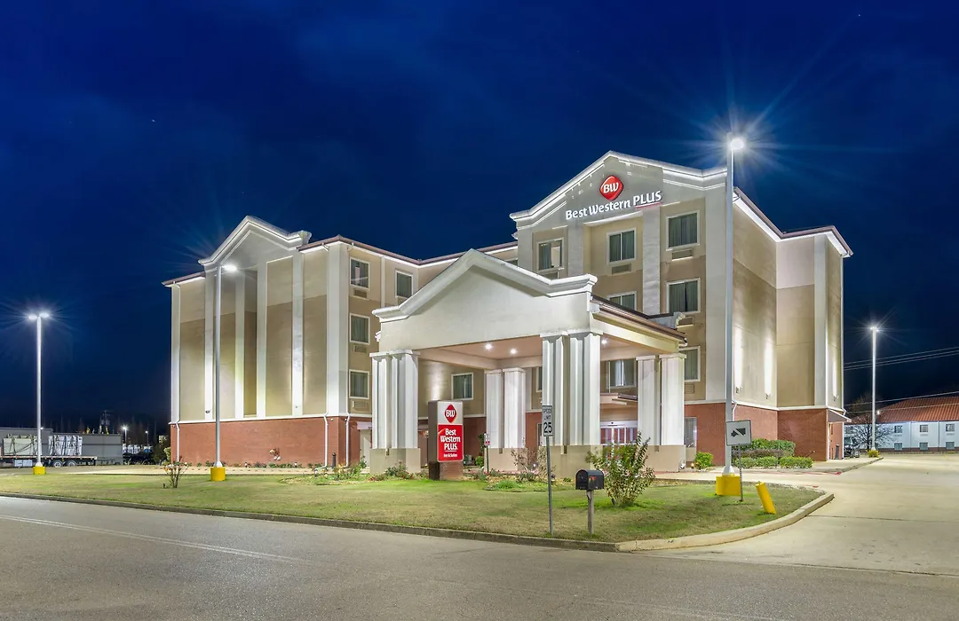 Best Western Plus Flowood Inn & Suites-1