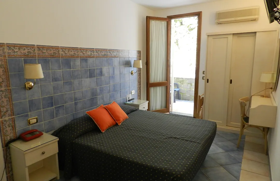 Hotel Punta Mesco-1