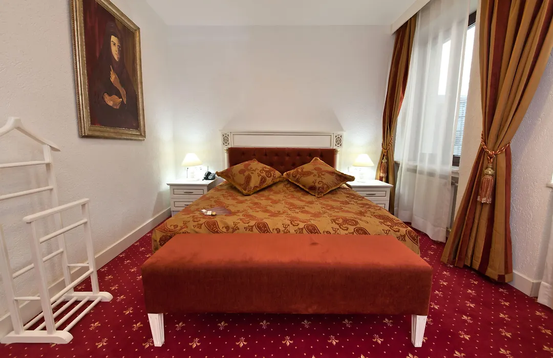 Hotel Unique Dortmund Hauptbahnhof-1