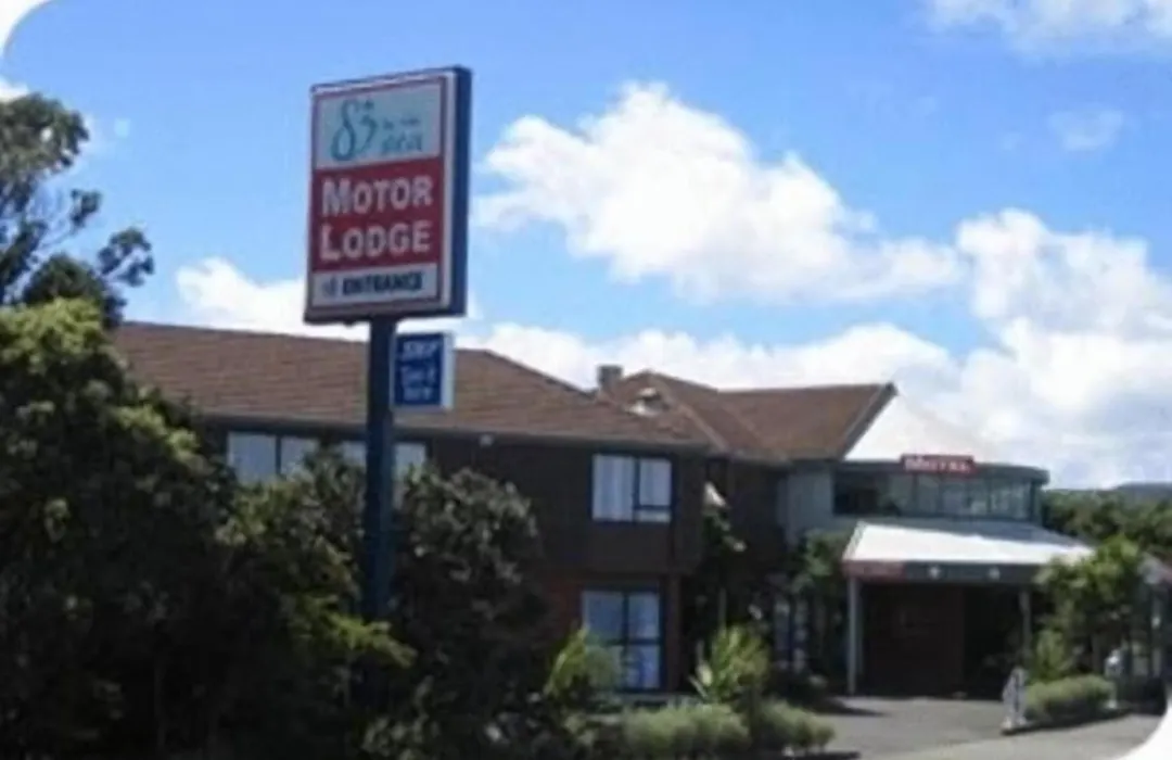 83 By The Sea Motor Lodge-1