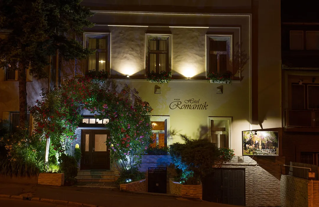 Hotel Romantik Eger-1
