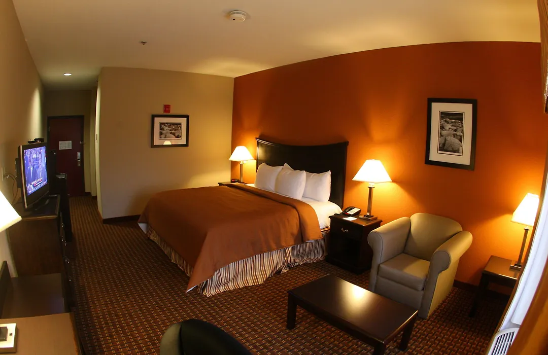 Best Western Plus Circle Inn-1