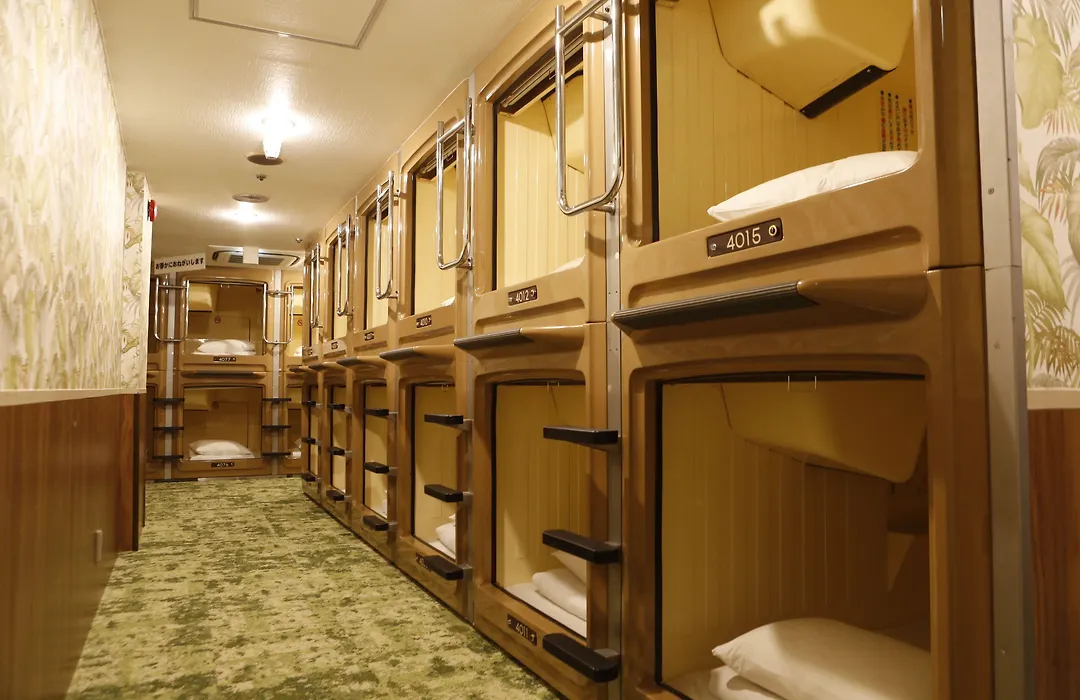 Shinjuku Kuyakusho-Mae Capsule Hotel-1