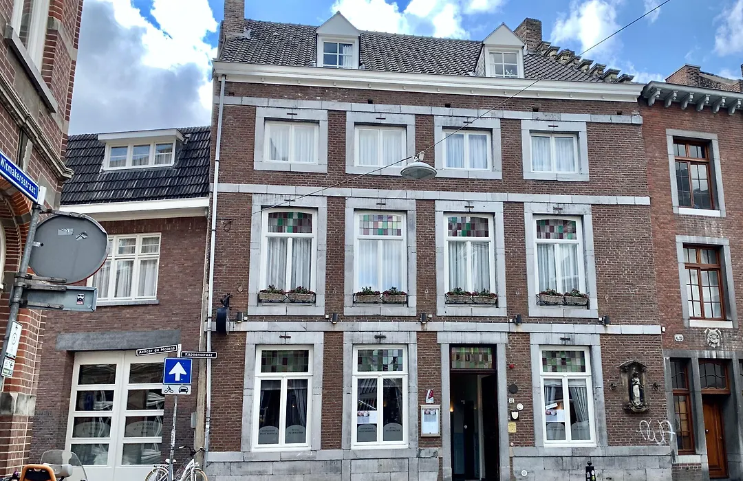 Hotel Au Quartier-1