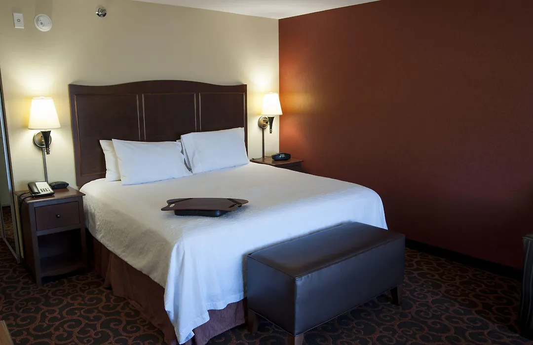 Hampton Inn & Suites Watertown-1