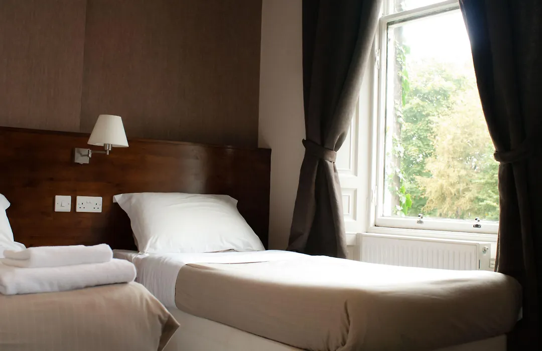 Edinburgh House Hotel-1