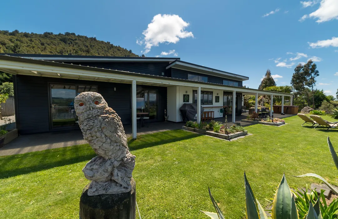City Lights Boutique Lodge-1