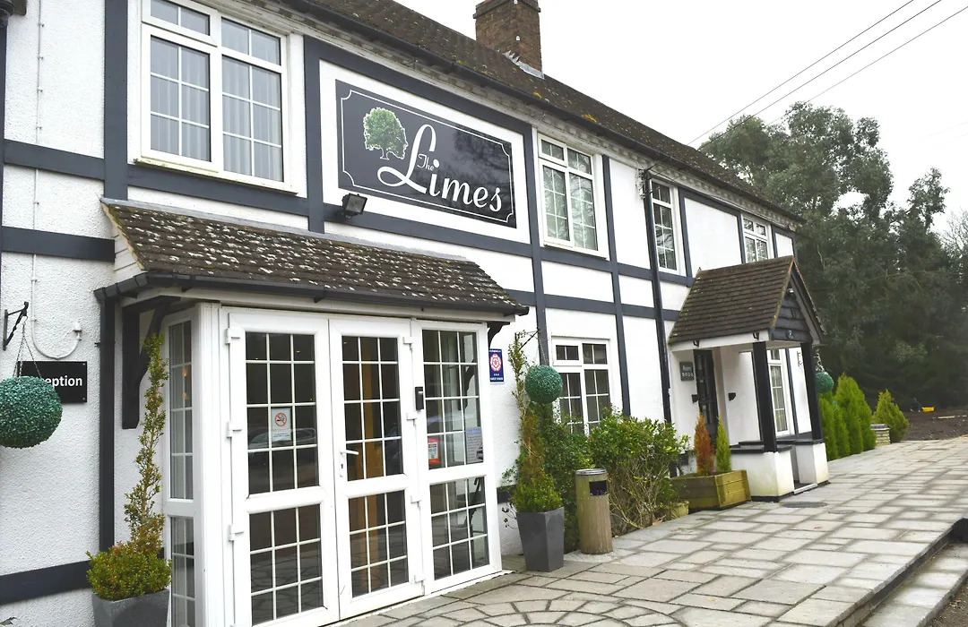 The Limes Country Lodge Hotel & Admiral Restaurant-1