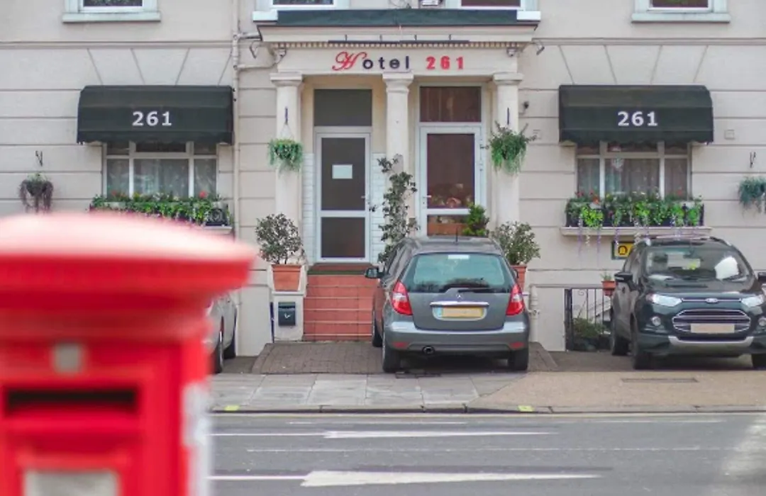 Hotel 261-1