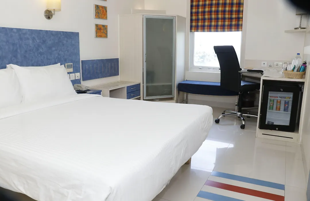 Hometel Chandigarh-1