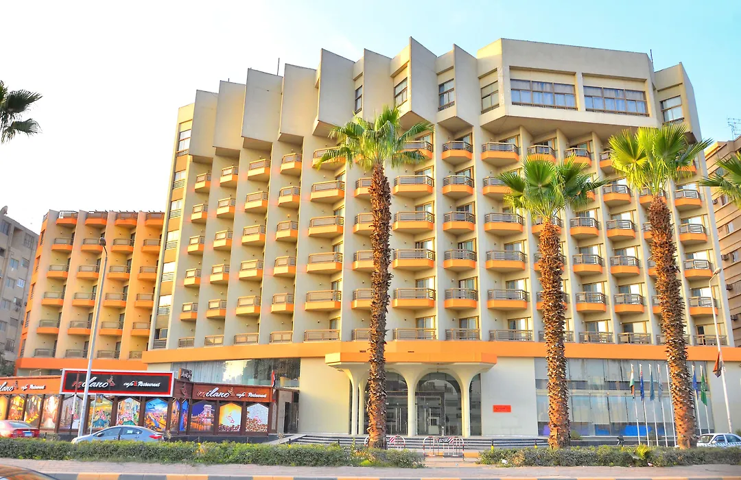 Aracan Pyramid Hotel-1