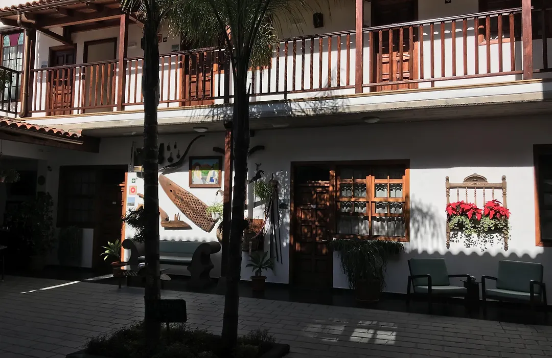 Gara Hotel-1